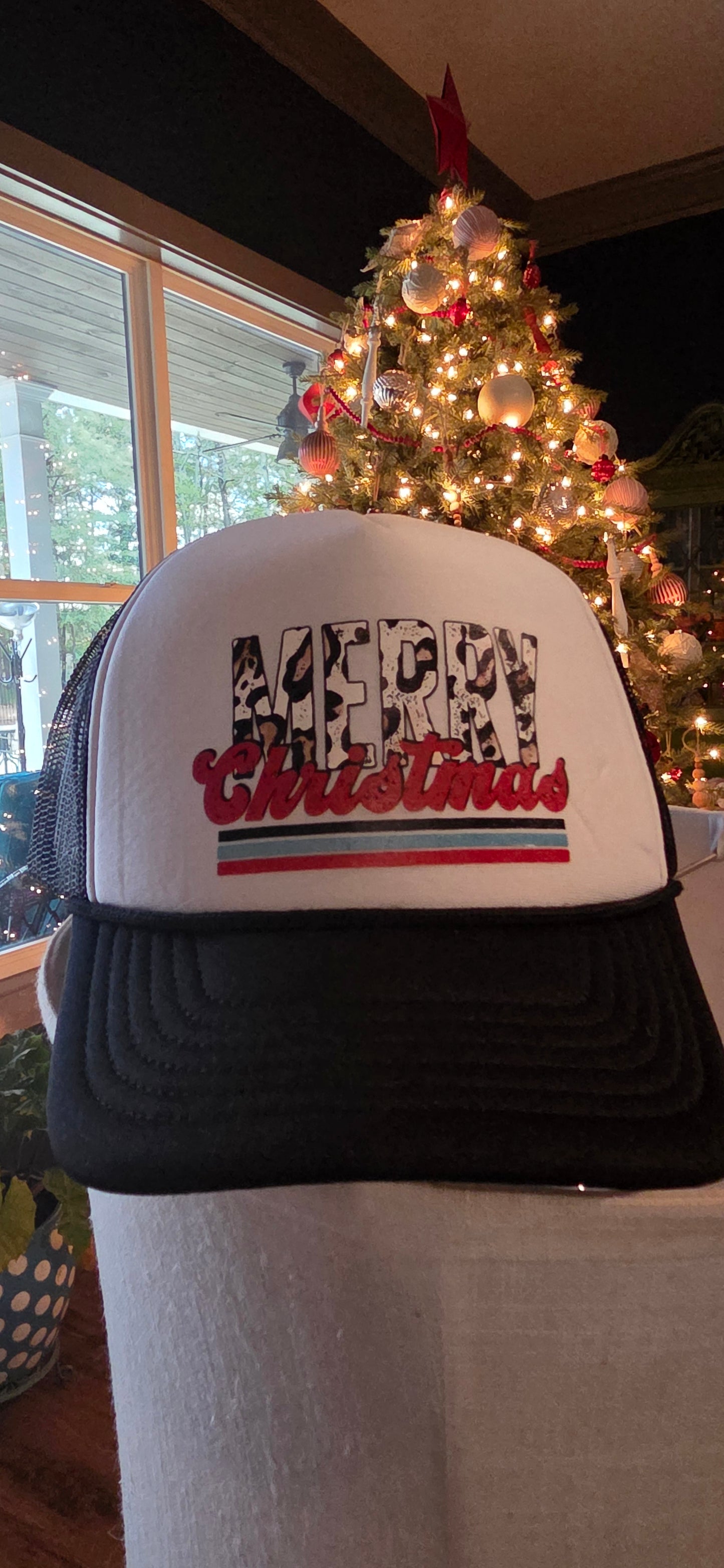 "MERRY CHRISTMAS" hat